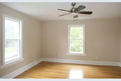 126 Tate Street #C, Greensboro, NC 27403 - Photo 9