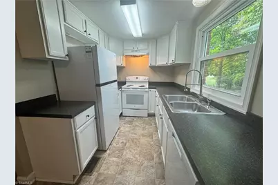 744 Crescent Drive, Reidsville, NC 27320 - Photo 7