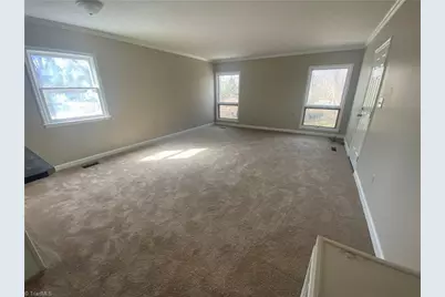 744 Crescent Drive, Reidsville, NC 27320 - Photo 5