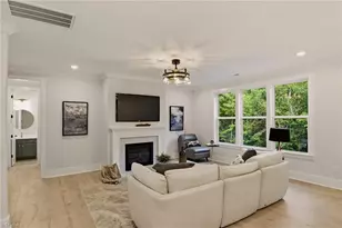 1005 W Pinehurst Ct, Clemmons, NC 27012 - Photo 5