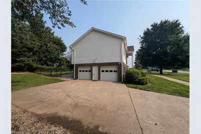 6008 Yeaton Glen Drive, Winston-Salem, NC 27107 - Photo 21