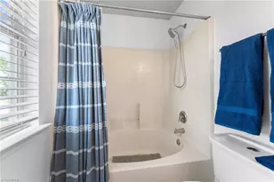 1315 Camden Pl Ct, Winston-Salem, NC 27103 - Photo 23
