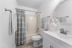 1315 Camden Pl Ct, Winston-Salem, NC 27103 - Photo 31