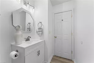 1315 Camden Pl Ct, Winston-Salem, NC 27103 - Photo 31