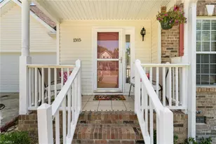 1315 Camden Pl Ct, Winston-Salem, NC 27103 - Photo 3