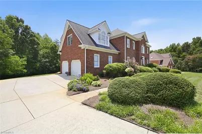 5200 Northforest Drive, McLeansville, NC 27301 - Photo 3