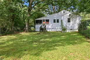 221 Zollicoffer Ave, Henderson, NC 27536 - Photo 33
