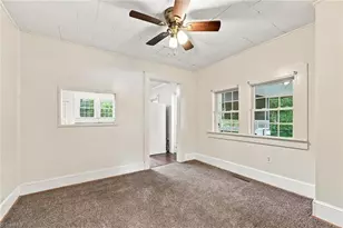221 Zollicoffer Ave, Henderson, NC 27536 - Photo 7