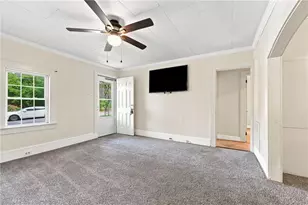 221 Zollicoffer Ave, Henderson, NC 27536 - Photo 3