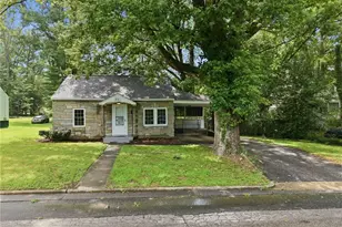221 Zollicoffer Ave, Henderson, NC 27536 - Photo 39