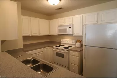 823 Scholastic Drive, Winston-Salem, NC 27106 - Photo 5
