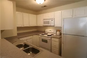 823 Scholastic Dr, Winston-Salem, NC 27106 - Photo 5