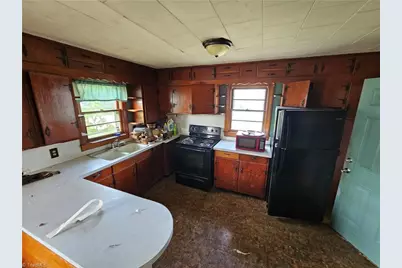 219 Cedarbrook Road, Jonesville, NC 28642 - Photo 5