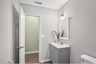 977 Shalimar Drive, Winston-Salem, NC 27107 - Photo 15