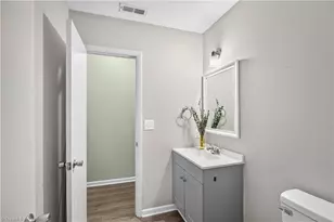 977 Shalimar Dr, Winston-Salem, NC 27107 - Photo 15