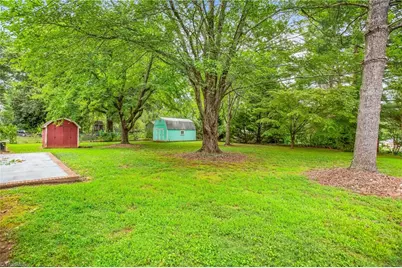 701 N Peace Haven Road, Winston-Salem, NC 27104 - Photo 41