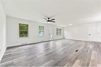 375 Curtis Street, Ramseur, NC 27316 - Photo 5