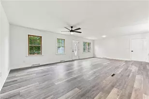 375 Curtis St, Ramseur, NC 27316 - Photo 5