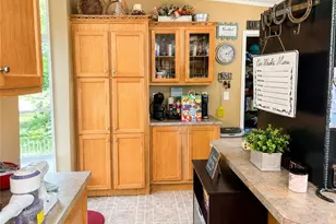 219 Sidden St, Mount Airy, NC 27030 - Photo 5