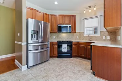 102 Kestrel Court, Mebane, NC 27302 - Photo 11