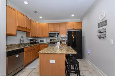 7100 W Friendly Avenue #308, Greensboro, NC 27410 - Photo 5