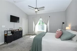 7100 W Friendly Ave, Greensboro, NC 27410 - Photo 15