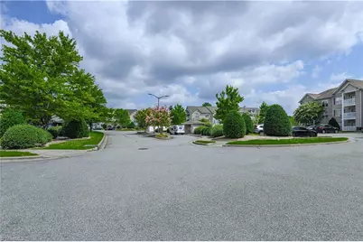 7100 W Friendly Avenue #308, Greensboro, NC 27410 - Photo 21
