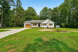 425 Mr Henry Rd, Mocksville, NC 27028 - Photo 3