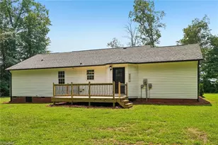 425 Mr Henry Rd, Mocksville, NC 27028 - Photo 31