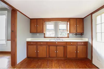 1025 West End Boulevard, Winston-Salem, NC 27101 - Photo 17