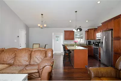535 Evergreen Trail, Thomasville, NC 27360 - Photo 9