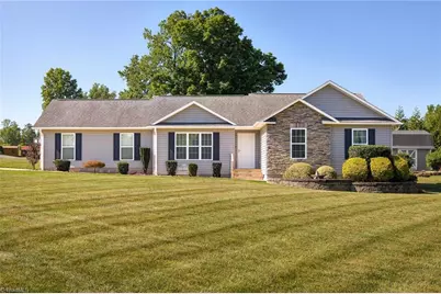 535 Evergreen Trail, Thomasville, NC 27360 - Photo 1