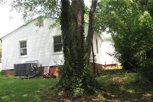 1505 Cook St, High Point, NC 27265 - Photo 3