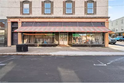 100/104 S Market Street, Madison, NC 27025 - Photo 17
