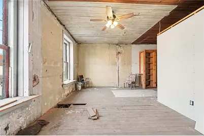 100/104 S Market Street, Madison, NC 27025 - Photo 39