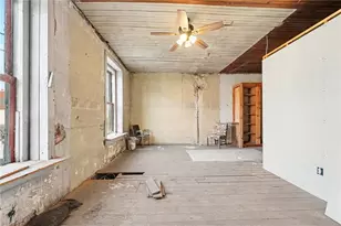 100/104 S Market St, Madison, NC 27025 - Photo 39