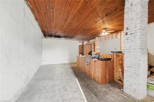 100/104 S Market St, Madison, NC 27025 - Photo 41