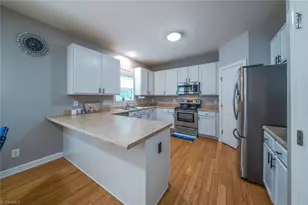 513 Cornelia Dr, Graham, NC 27253 - Photo 7