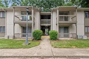 2230 Sunderland Rd, Winston-Salem, NC 27103 - Photo 1