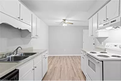 2230 Sunderland Road #42E, Winston-Salem, NC 27103 - Photo 9