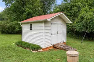 706 Fairwood Trail, Asheboro, NC 27205 - Photo 33