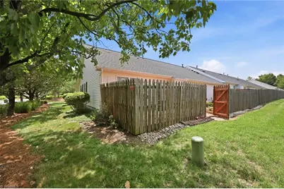 2036 Sweetbay Circle, Burlington, NC 27215 - Photo 31