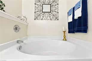 2036 Sweetbay Cir, Burlington, NC 27215 - Photo 19