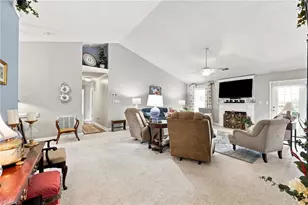 2036 Sweetbay Cir, Burlington, NC 27215 - Photo 15