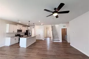 7463 Buckview Ct, Kernersville, NC 27284 - Photo 3