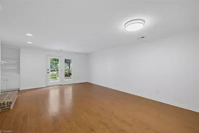 5427 Winters Way, Greensboro, NC 27410 - Photo 9