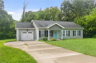 204 Quail Dr, Winston-Salem, NC 27105 - Photo 1