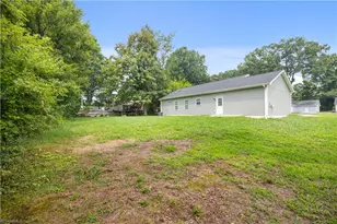 204 Quail Dr, Winston-Salem, NC 27105 - Photo 21