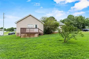 6050 Griffin Dr, Ramseur, NC 27316 - Photo 23