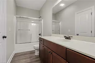 141 Chestnut Bend Dr, Greensboro, NC 27406 - Photo 17